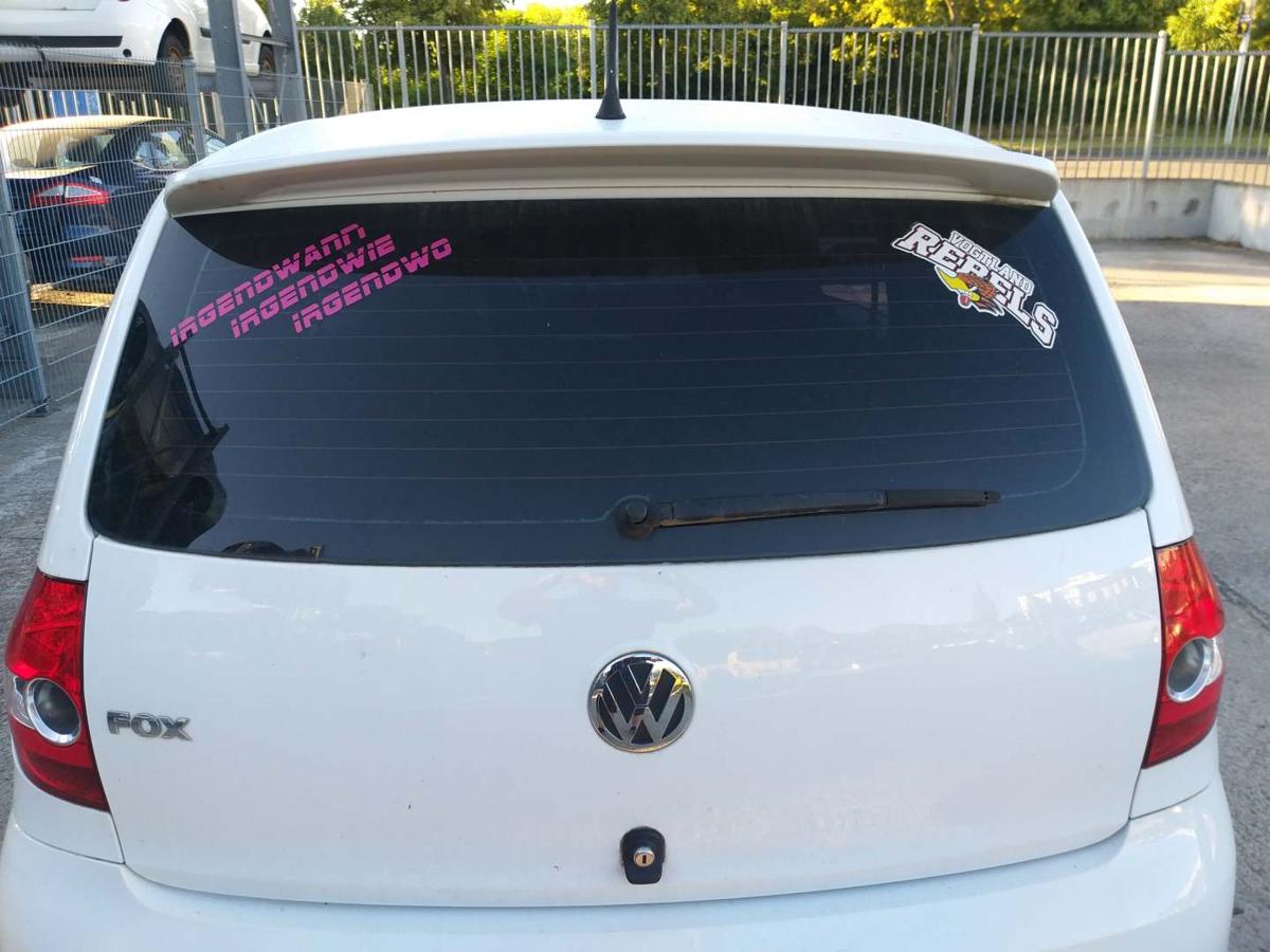 VW Fox original Heckklappe mit Heckscheibe LB9A Candyweiss Bj.2010